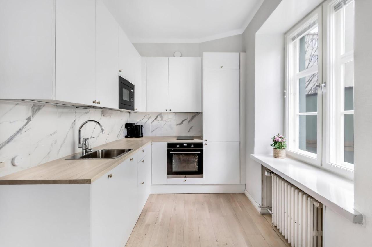Wehost Modern Scandinavian In Trendy Kallio *